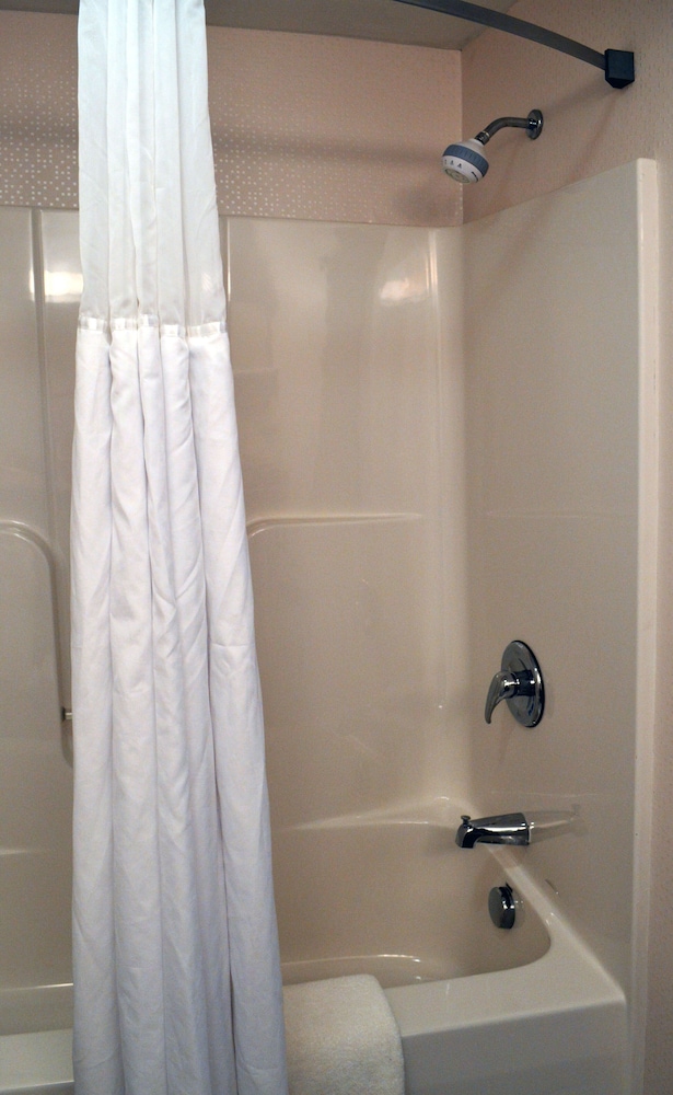Holiday Inn & Suites Syracuse Airport Liverpool by IHG - photo 31
