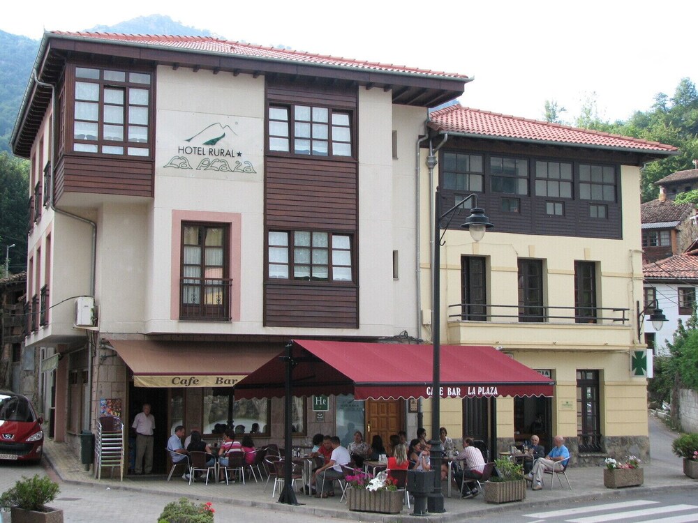 Hotel Rural la Plaza — hotel in Campo De Caso