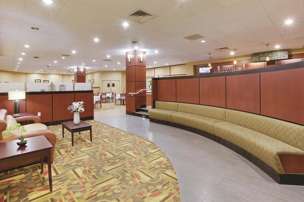 Holiday Inn Pittsburgh North - photo 22