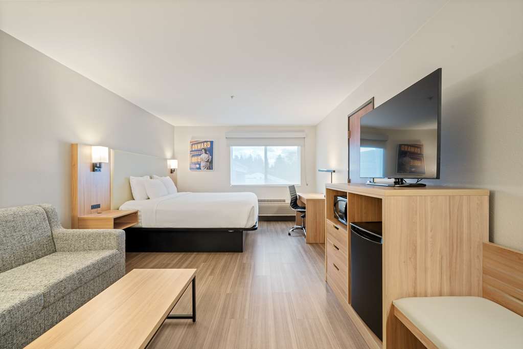 Best Western Lake Oswego Portland Hotel & Suites - photo 46