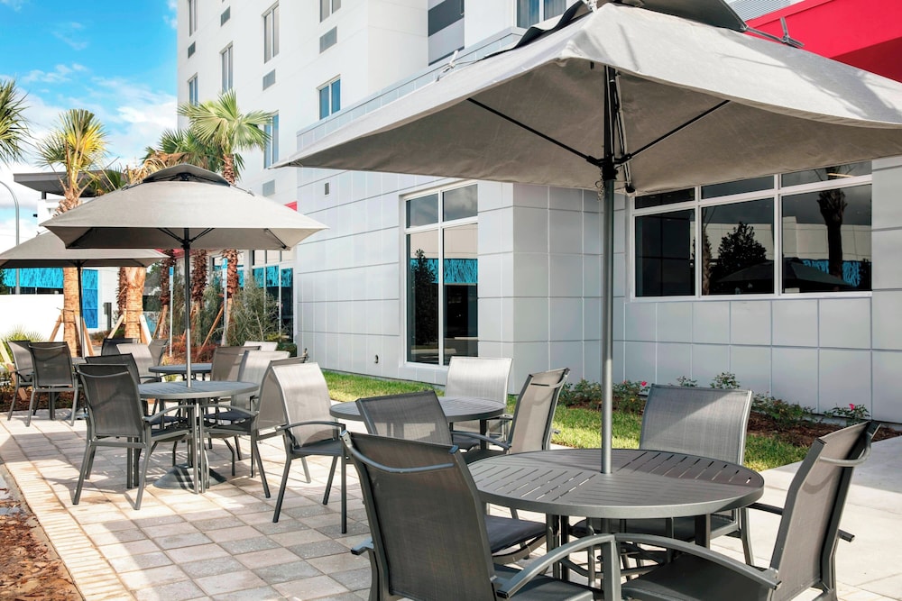 Fairfield Inn & Suites by Marriott Daytona Beach Speedway Airport - photo 30