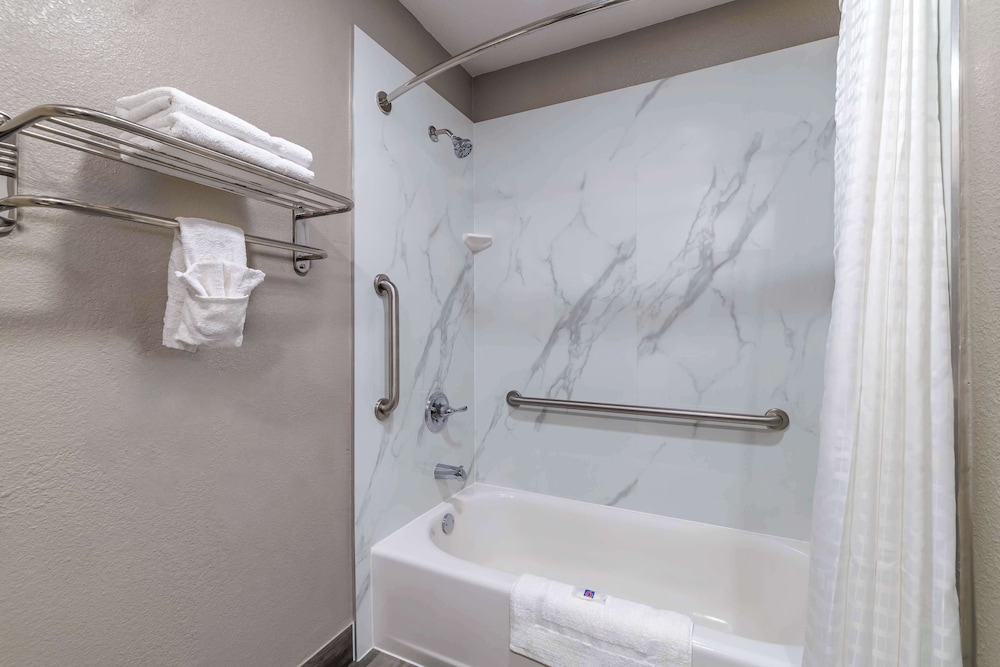 Motel 6 Brenham TX - photo 26