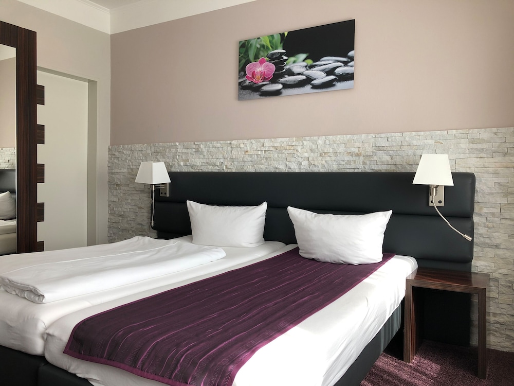 Hotel Restaurant Sonnenhof — Westerstede