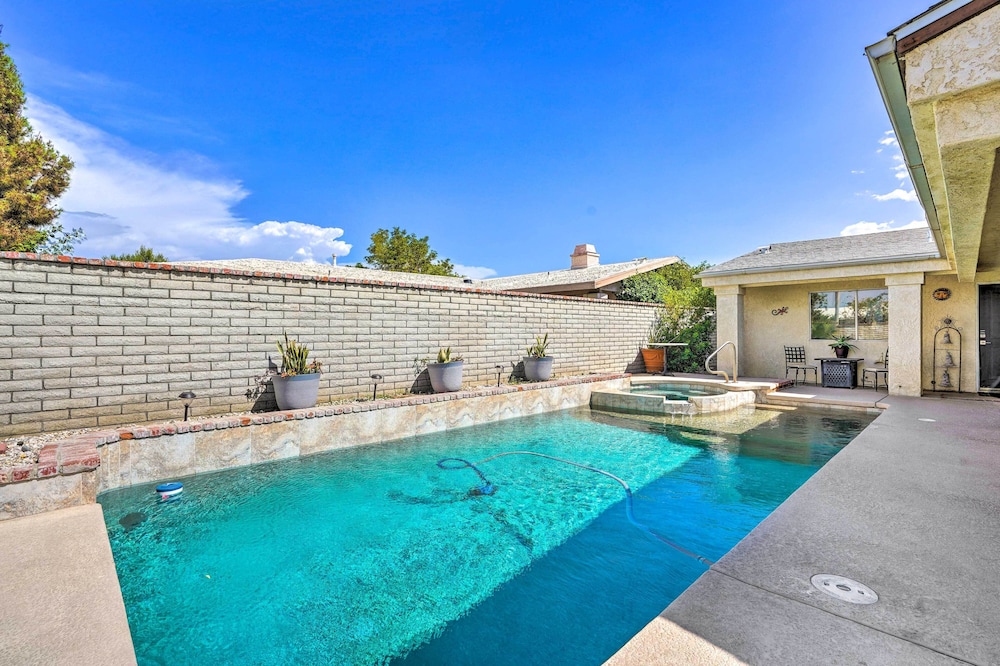 Sun dappled Palm Desert Retreat w Pool & Spa - photo 17