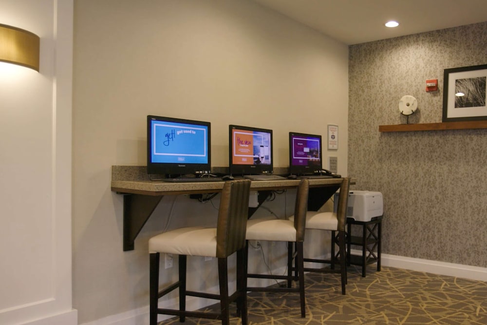 Hampton Inn by Hilton Hallandale Beach Aventura - photo 25