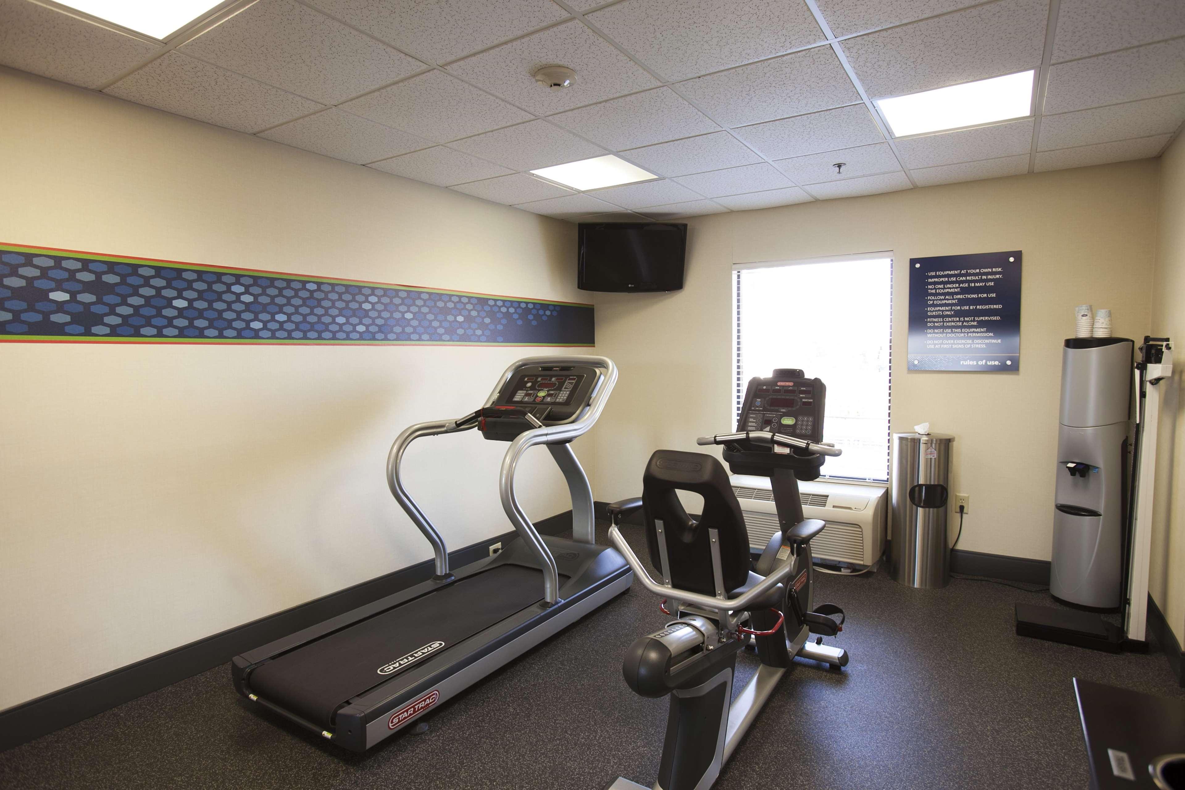 Hampton Inn Moultrie - photo 17