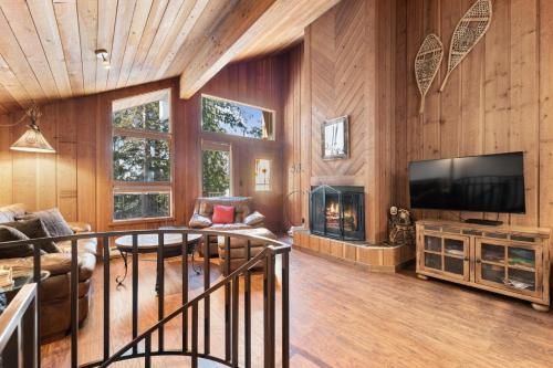 Grizzly Den - carbon neutral hotel in Whitefish