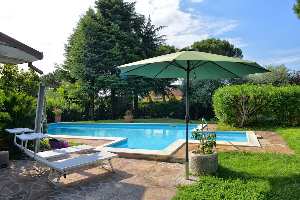 Casa Maria — 4-Star Luxury Hotel in Manerba Del Garda, Italy