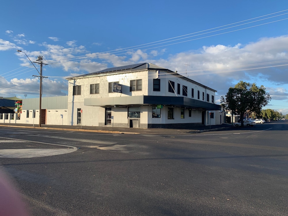 Garden Hotel — hotel in Dubbo