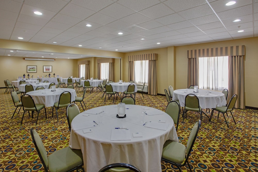 Holiday Inn Express Charles Town by IHG - photo 44