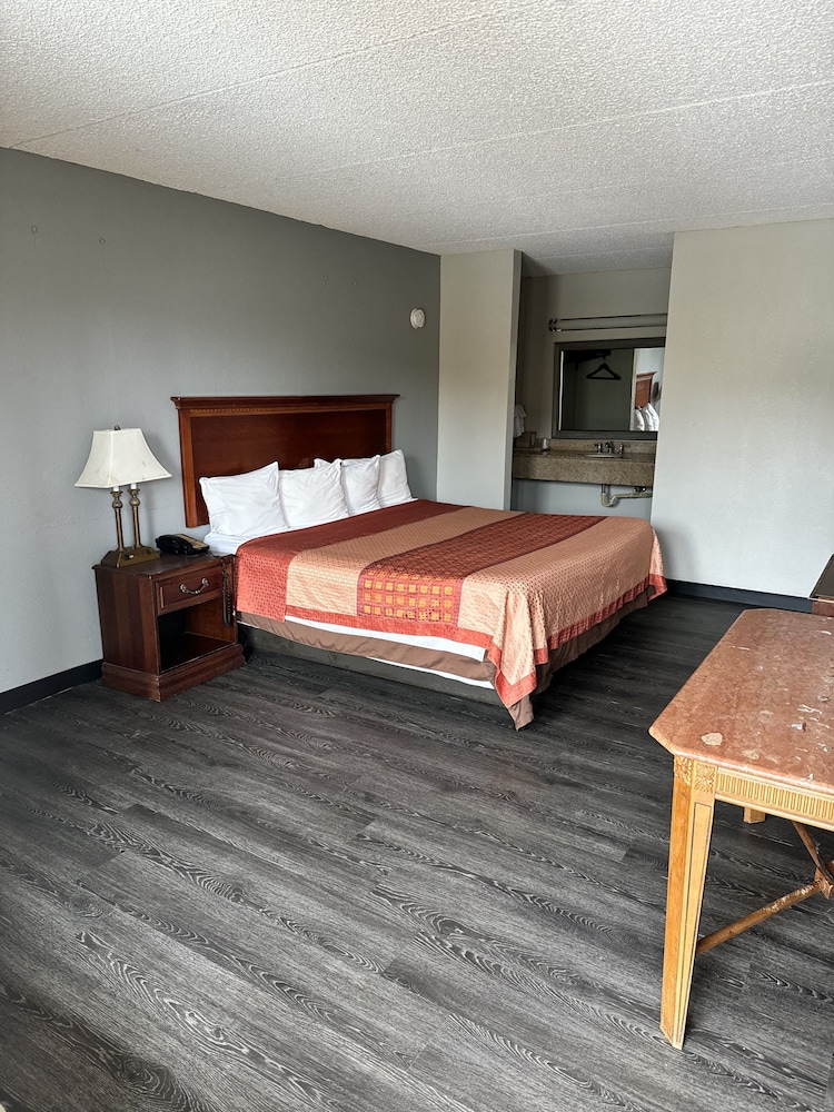 Heritage Inn Milledgeville GA - photo 9