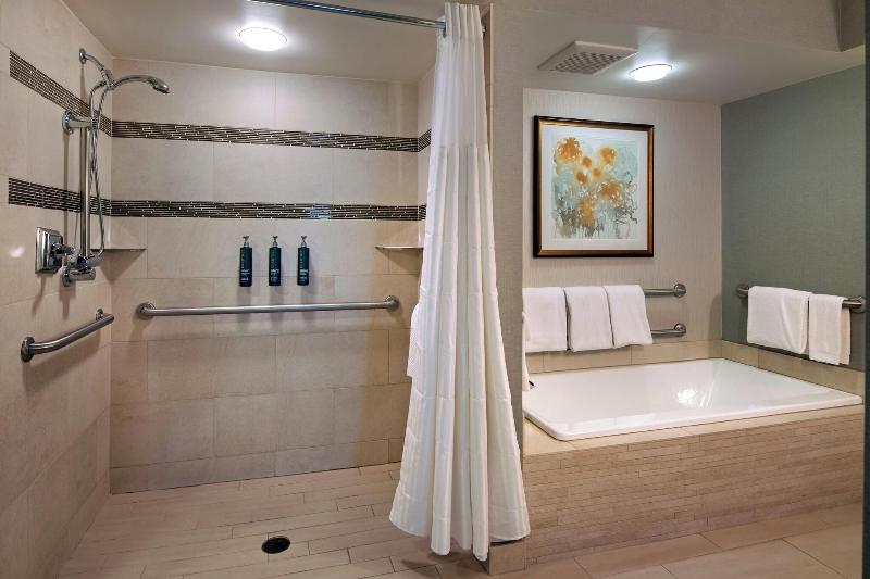 DoubleTree by Hilton Washington DC Crystal City - photo 102