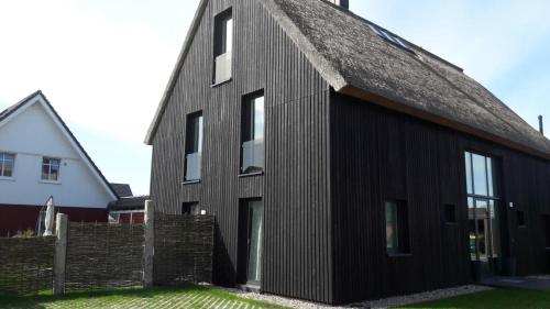 Ferienhaus Niege Schuun — Born