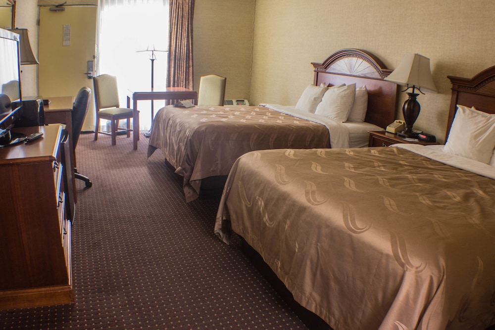 Quality Inn & Suites Erie near Casino - photo 12