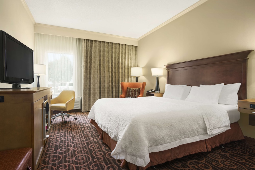 Hampton Inn Forrest City - photo 5