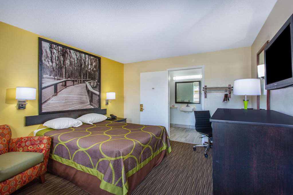 Super 8 by Wyndham Florence - photo 12