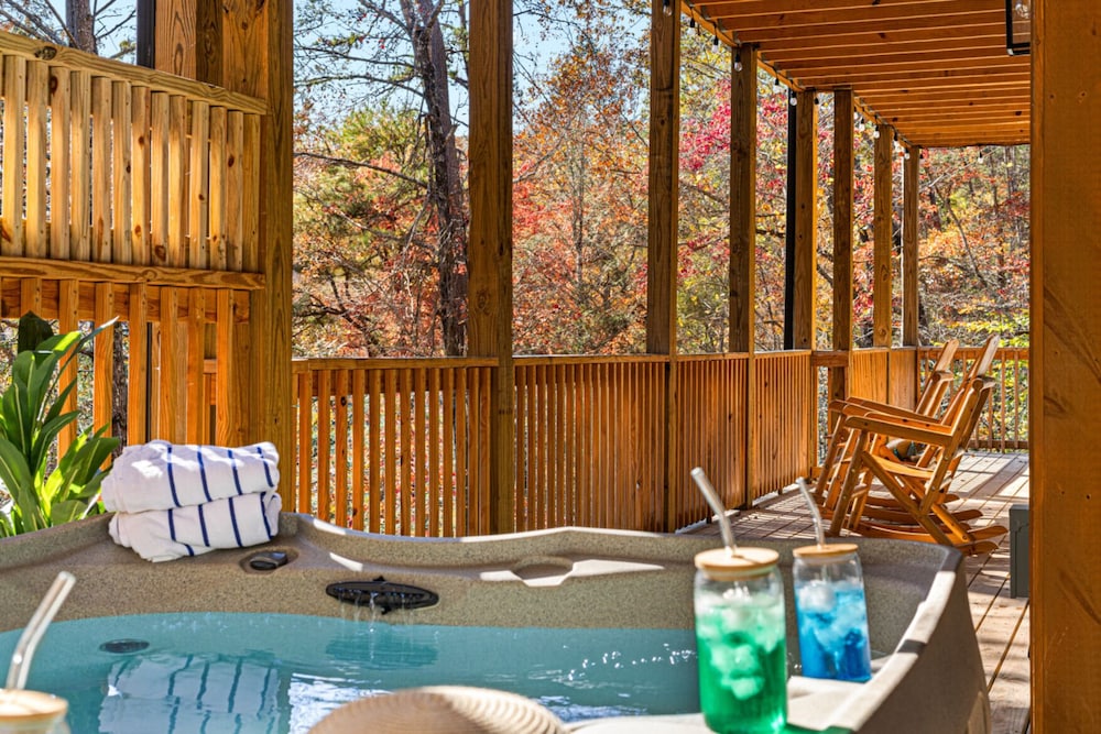 Luxe Mountain Pool Escape by Ghosal Luxury Lodging - photo 30