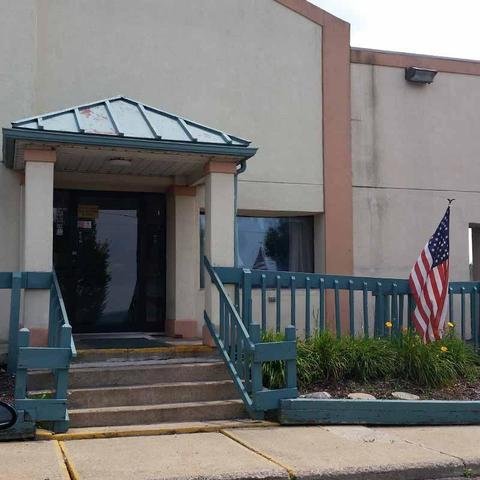 Super 8 Clarion - carbon neutral hotel in Clarion