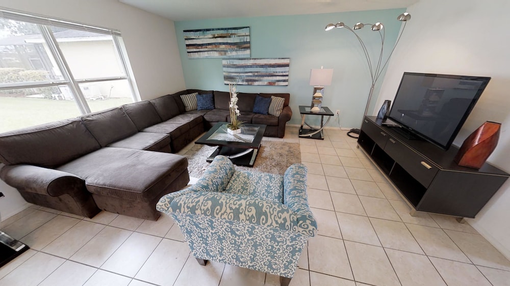 Crystal Cove Resort - photo 27