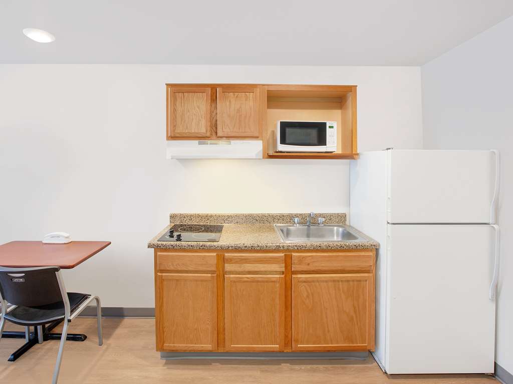 WoodSpring Suites Bentonville - photo 10