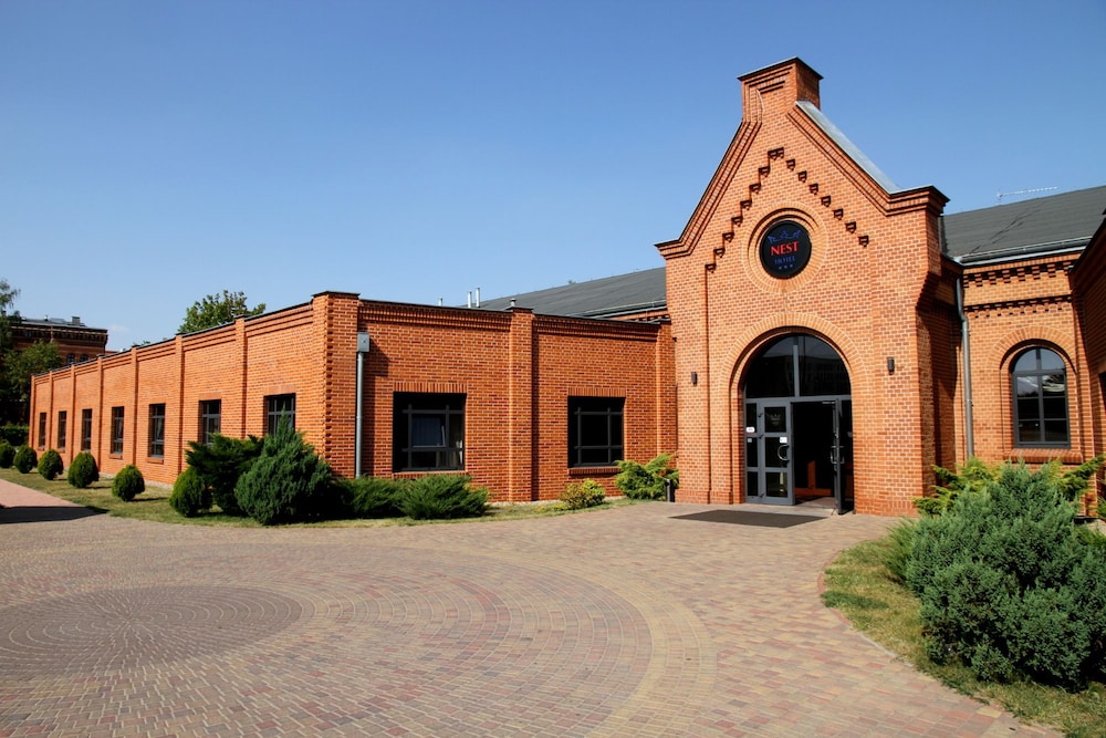 Hotel Nest — Gniezno