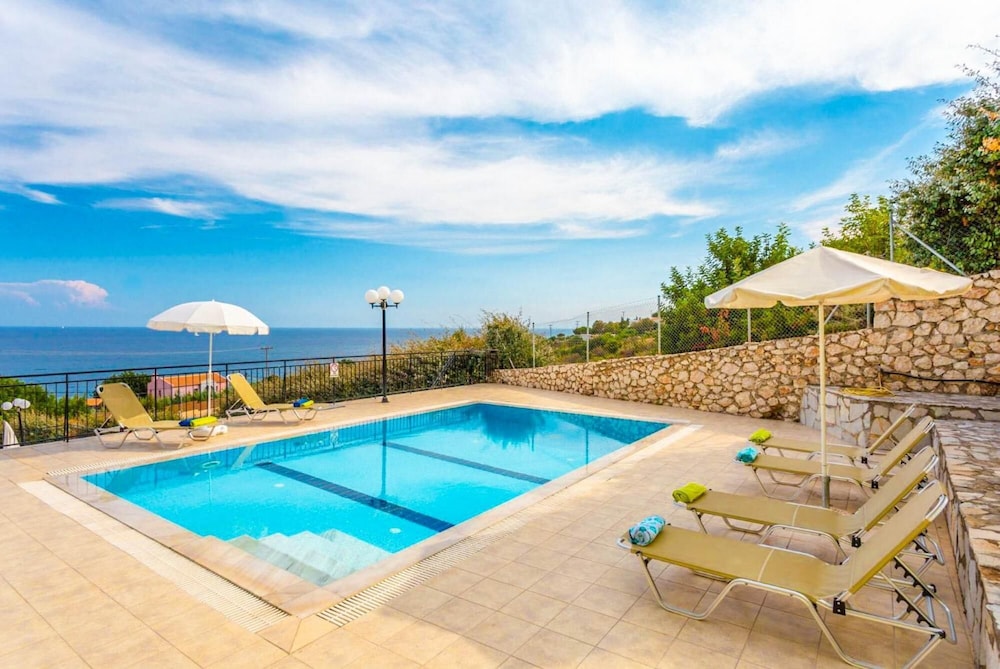 Skala Villa Green Large Private Pool Walk to Beach Sea Views A C Wifi 2825 — 4-Star Luxury Hotel in Kefalonia, Greece