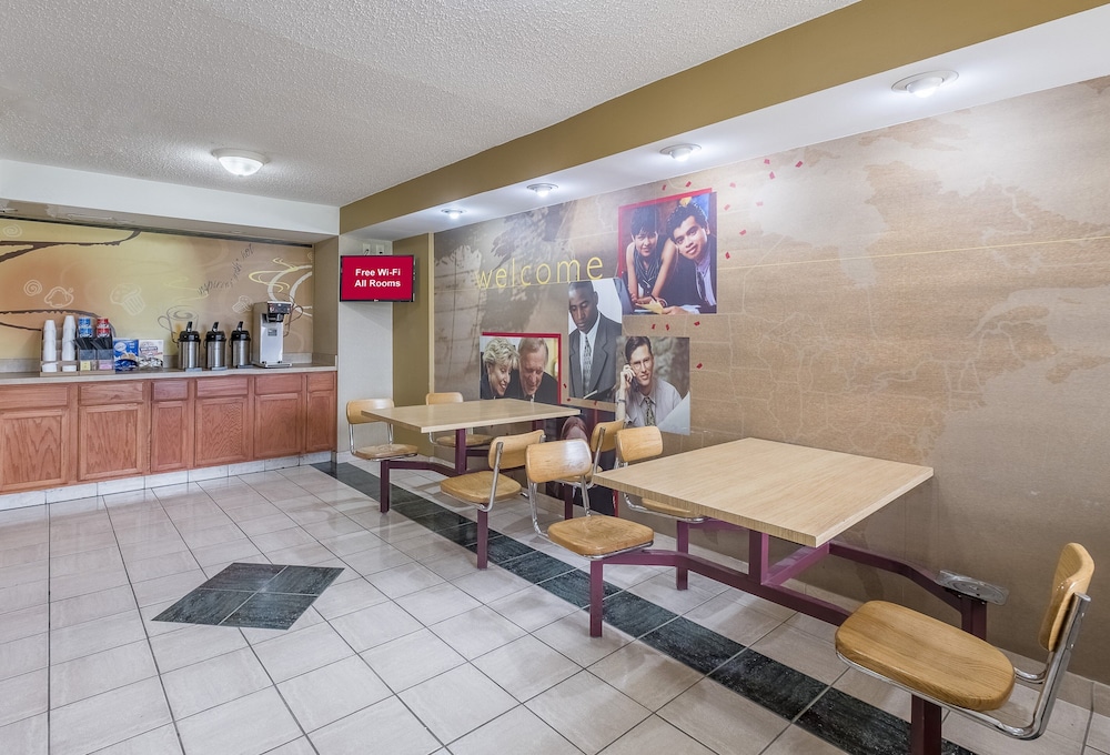 Red Roof Inn Hagerstown Williamsport MD - photo 4