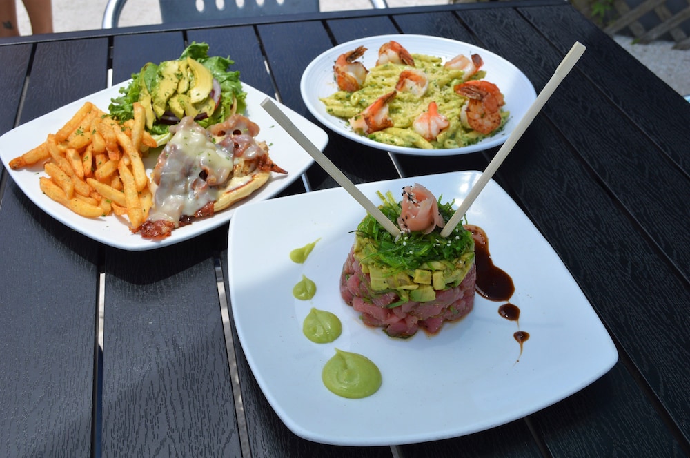 Dockside Inn & Resort - photo 36