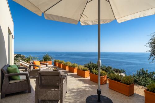 Joy Breeze — 4-Star Luxury Hotel in Poros, Greece