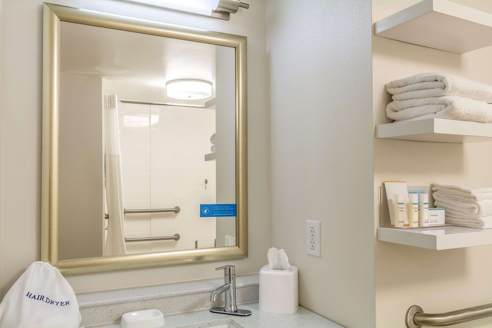 Hampton Inn Jackson Pearl International Airport - photo 23