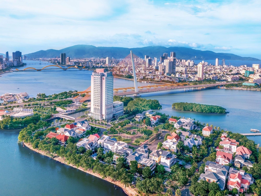 Grand Mercure Danang in Da Nang, Vietnam