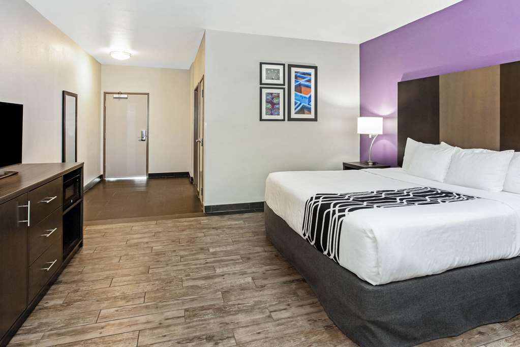 La Quinta Inn & Suites by Wyndham Lubbock South - photo 42