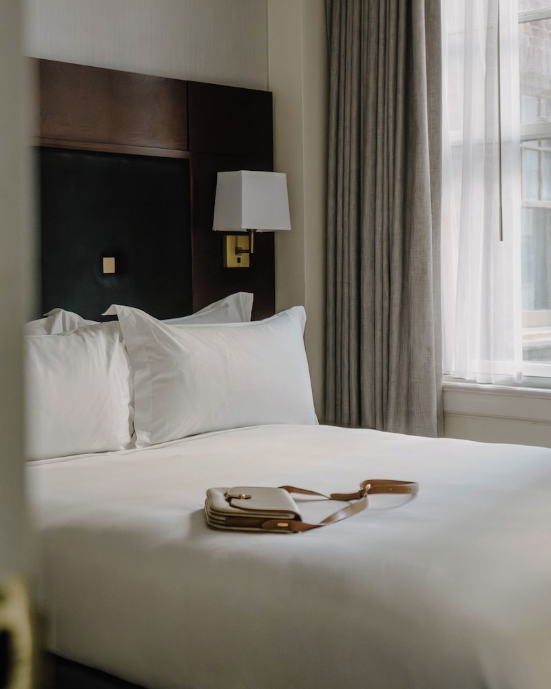 Club Quarters Hotel Downtown Houston - photo 25