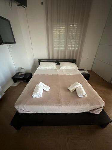 SolMar Aegina with private pool jacuzzi — 4-Star Luxury Hotel in Chloi, Greece