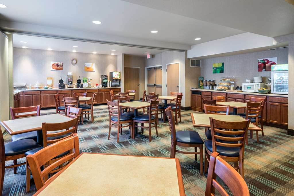 Quality Inn & Suites Sequim at Olympic National Park - photo 43
