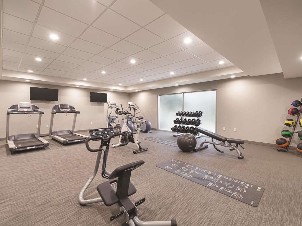 La Quinta Inn & Suites by Wyndham Oklahoma City NW Expwy - photo 15