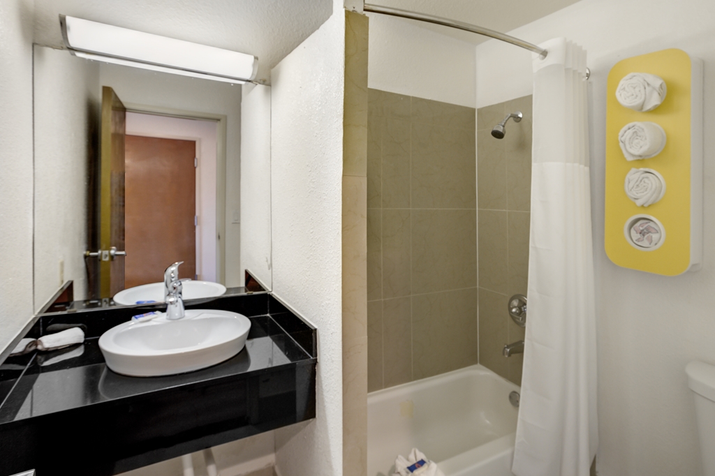 Motel6 Dallas TX South - photo 15
