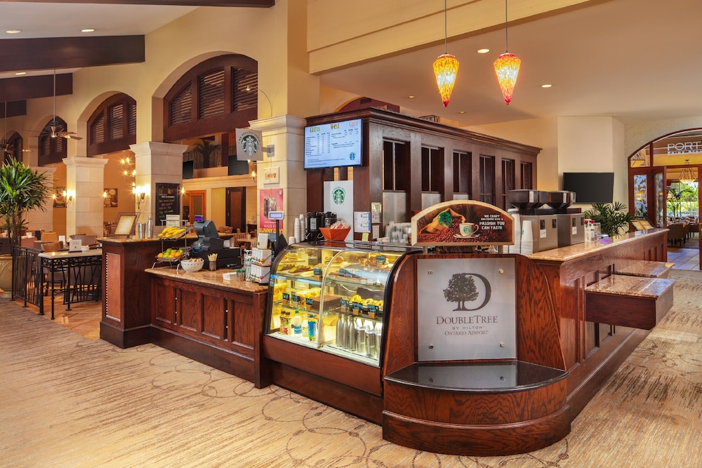 DoubleTree by Hilton Ontario Airport - photo 42