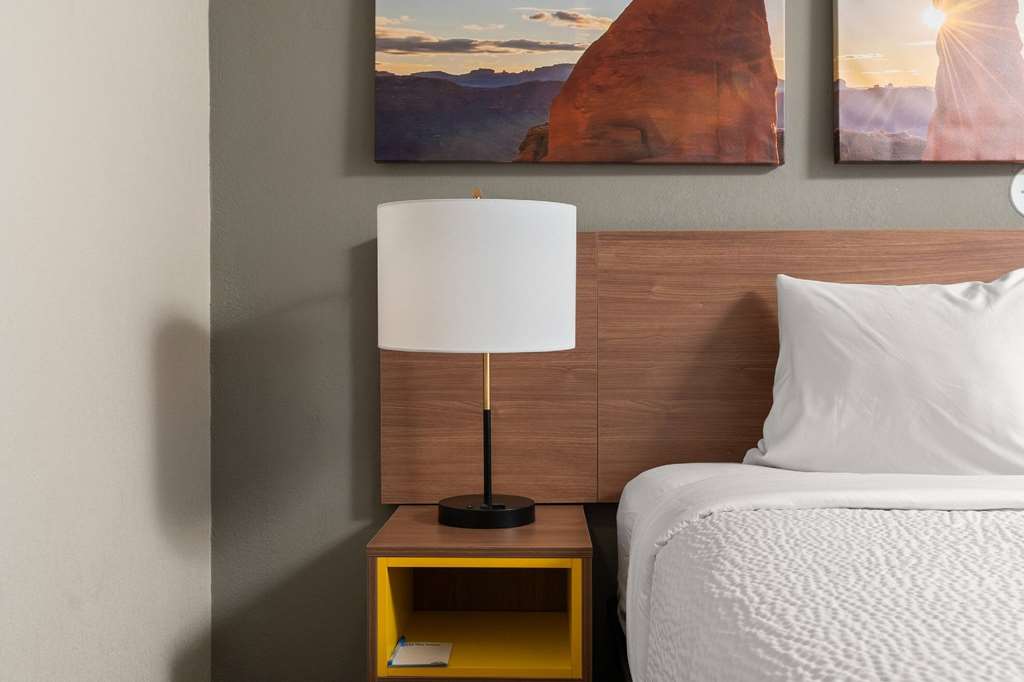 Days Inn by Wyndham Albuquerque I 25 - photo 30