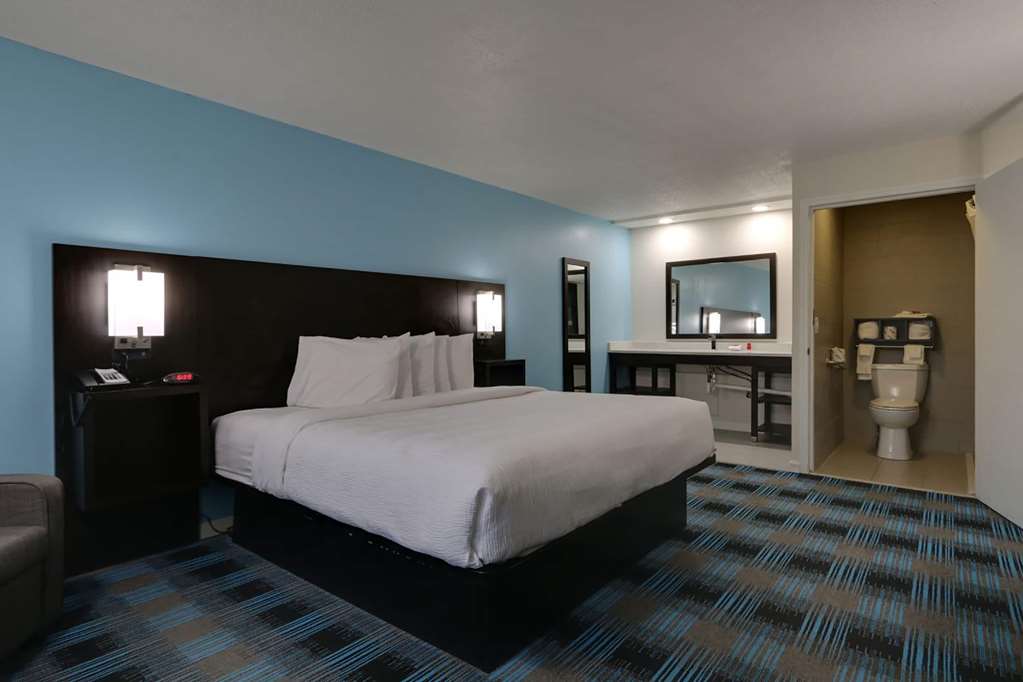 Travelodge by Wyndham Calhoun South I 75 - photo 10