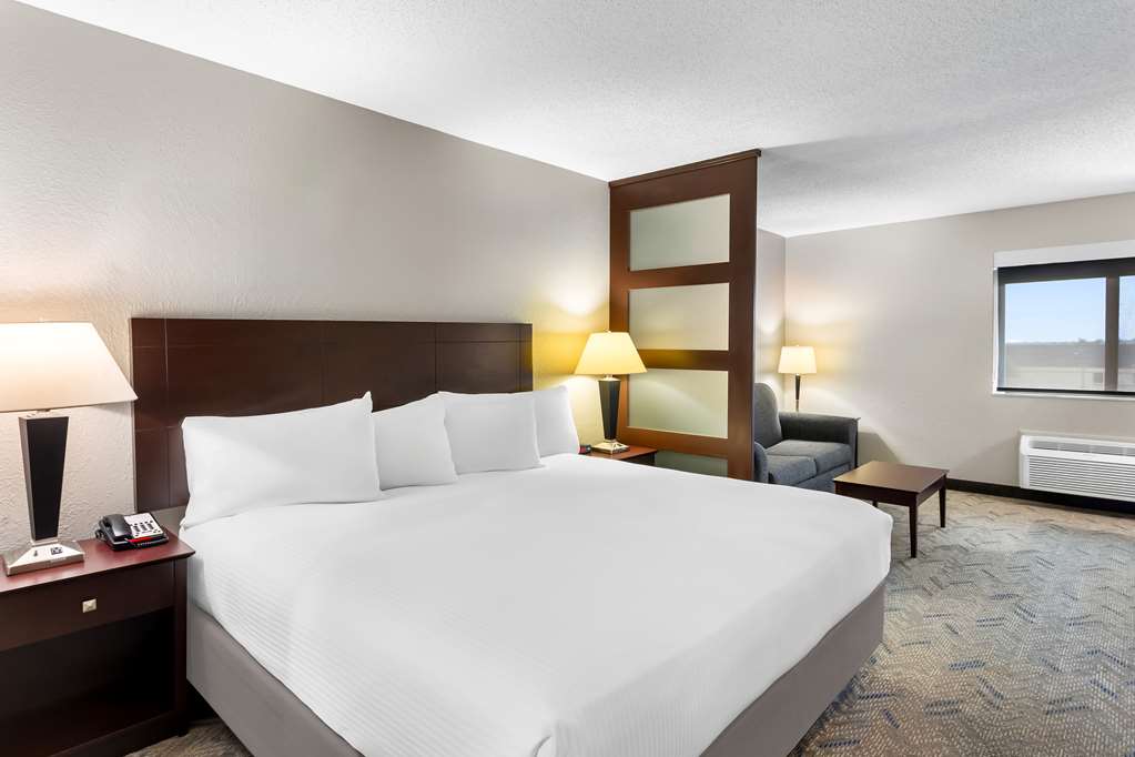 Best Western Oswego Hotel - photo 2