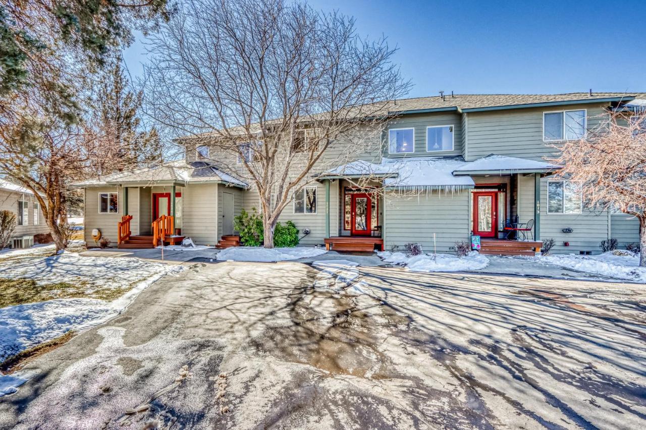 Golden Pheasant Nook — Redmond
