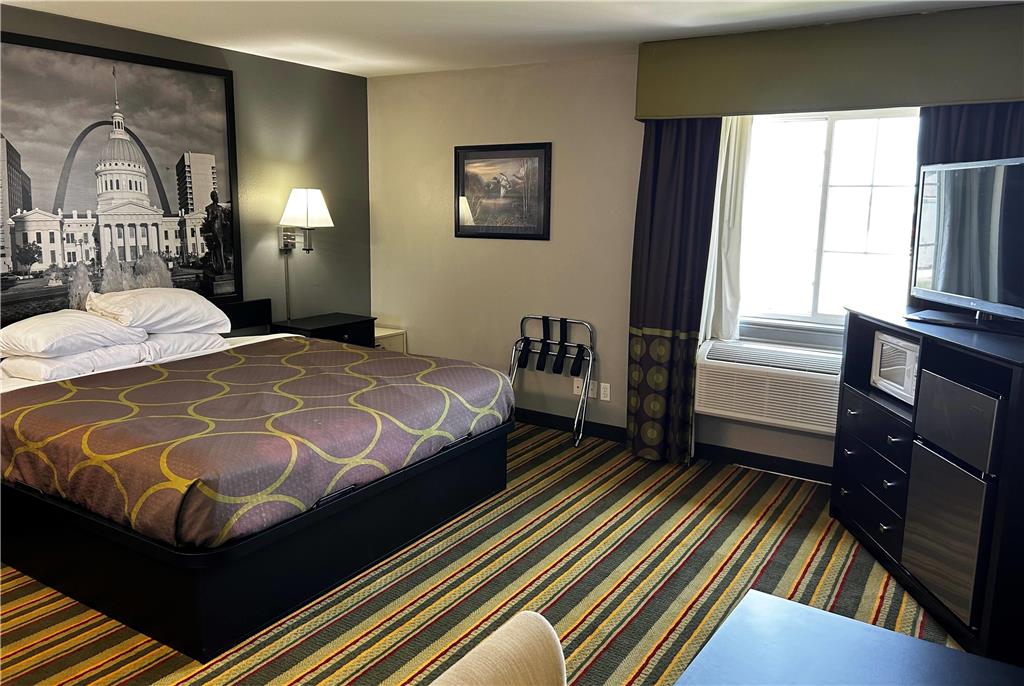 Super 8 by Wyndham Mound City - photo 13
