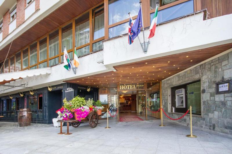 Hotel Relais des Alpes — 4-Star Luxury Hotel in Sauze D'oulx, Italy