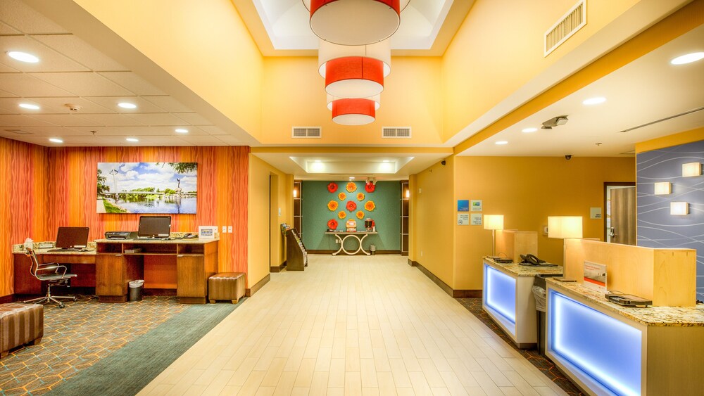 Holiday Inn Express Wichita South by IHG - photo 36
