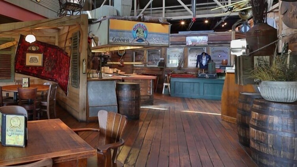 Outback Roadhouse Motel and Suites - photo 10