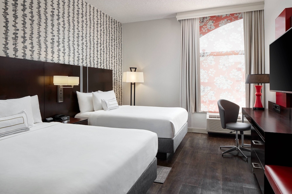Fairfield Inn & Suites by Marriott Washington DC Downtown - photo 10