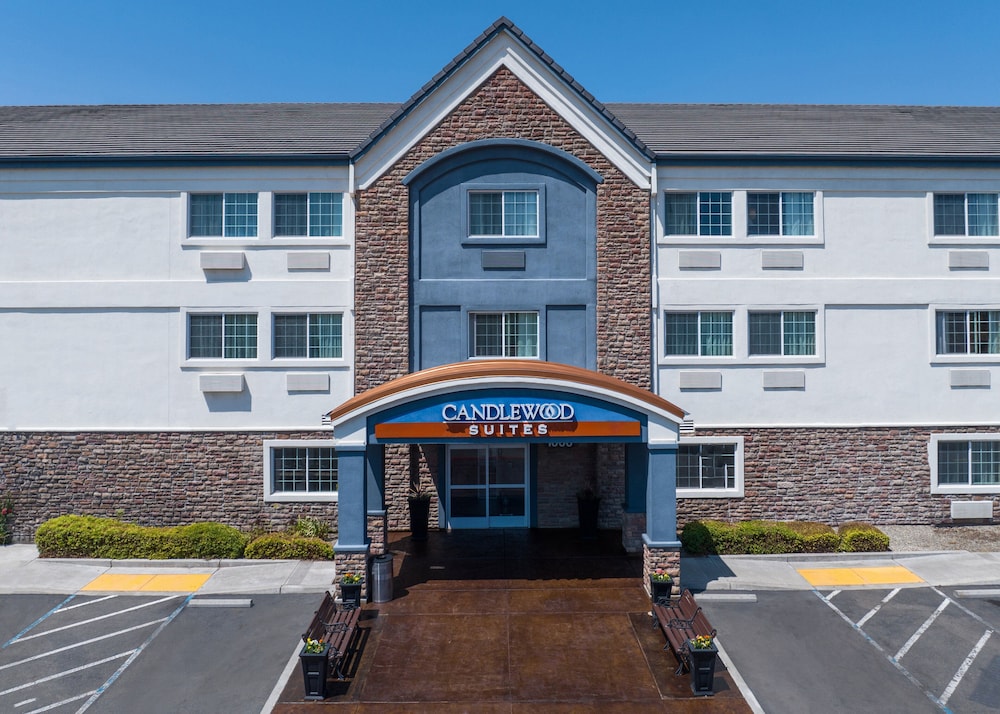 Candlewood Suites Turlock by IHG - photo 54