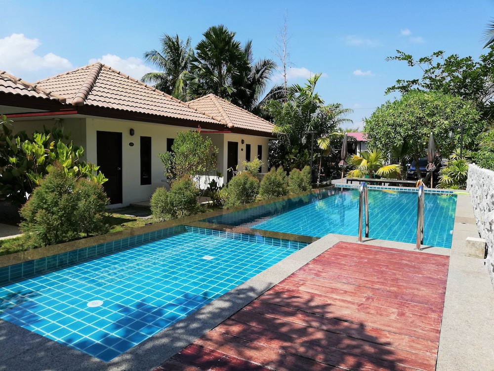 Laemsai Resort by ZUZU — 4-Star Luxury Hotel in Phuket, Thailand