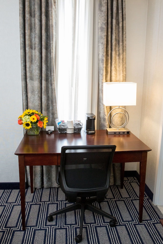 Hampton Inn & Suites Providence Downtown - photo 20